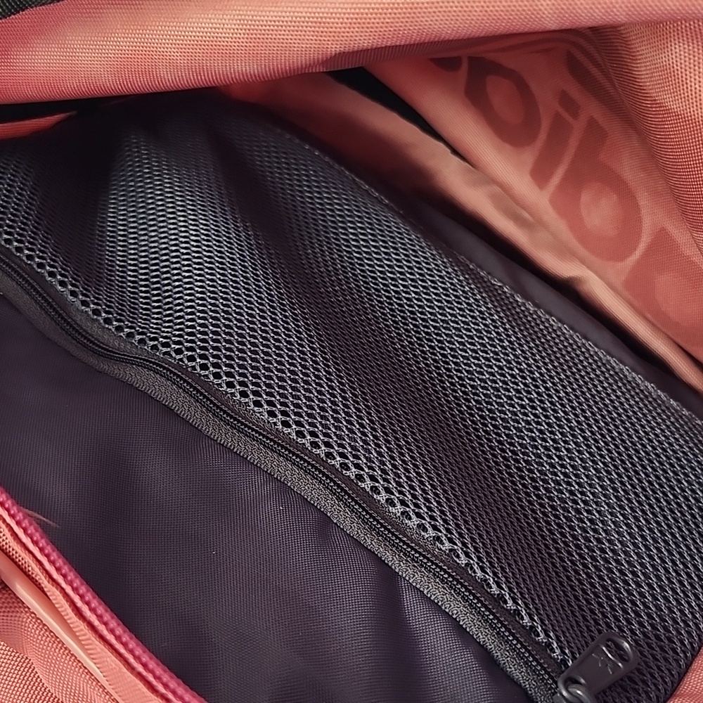 ADIDAS Santiago Rose Pink Sports Duffel Weekender Bag - Picture 6 of 9